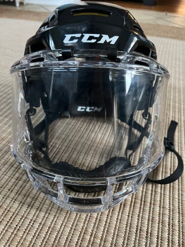 New Small CCM  Tacks 910 Helmet And Brand New Sr CCM FV1 Fishbowl