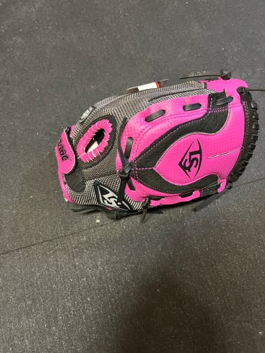 11" Diva Softball Glove