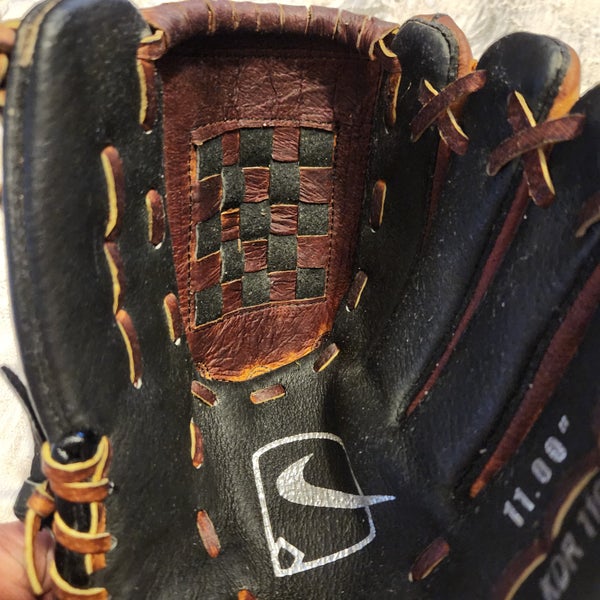 Nike Right Hand Throw KDR 1100 Baseball Glove 11 | SidelineSwap