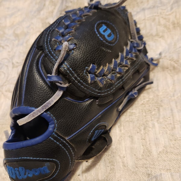 Wilson A0200 Chicago Cubs Baseball Gloves, 10