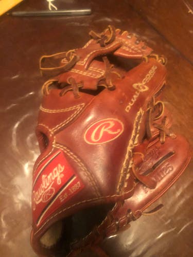 Used Right Hand Throw Rawlings Infield Rawlings Primo Baseball Glove 11.25"
