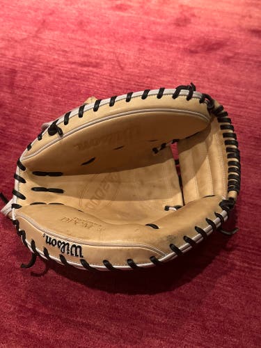 Wilson A2000 Catchers mitt 33” DPCM CAMEL GLOVE