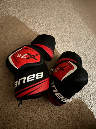 Used Medium Bauer Vapor X2.9 Elbow Pads