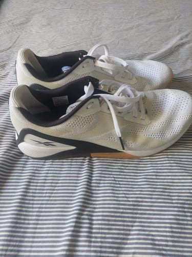 Adult Used Size 13 (Women's 14) Reebok X Shoes