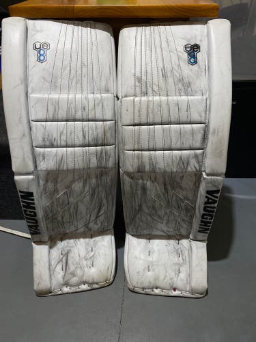 33+2 Vaughn Velocity VE8 Pro Goalie Leg Pads