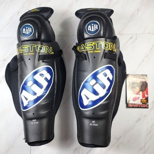 BRAND NEW Easton Air Hockey Leg Protective Pads Size 16"/41cm