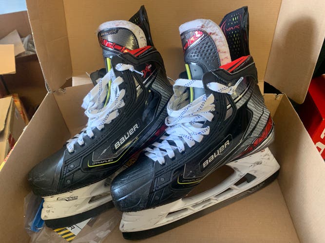 Used Bauer Regular Width   Size 9 Vapor 2X Pro Hockey Skates