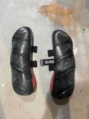 Shred medium carbon shin guards