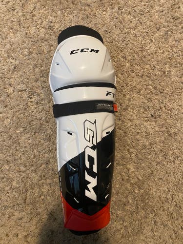 New CCM Jetspeed FT485 Shin Pads