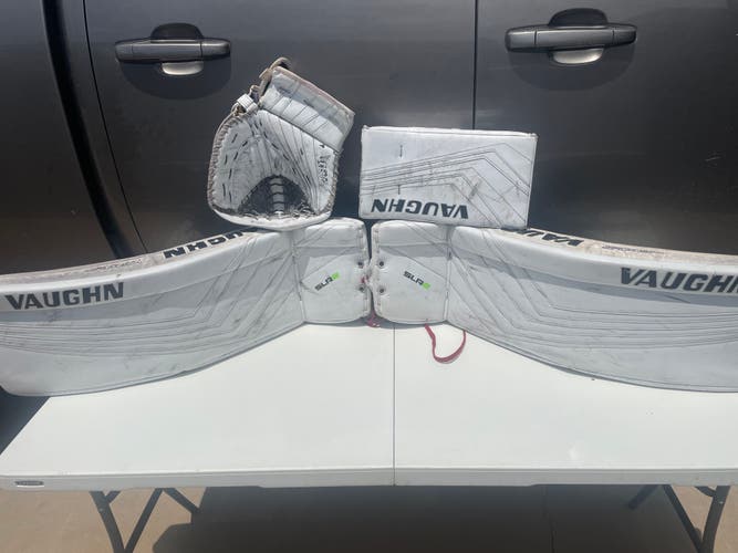 Used 34" Vaughn Regular SLR2 Pro Carbon Goalie Full Set
