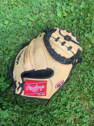 LIKE NEW - Rawlings Gold Glove Elite Catcher’s Mitt 33” RHT