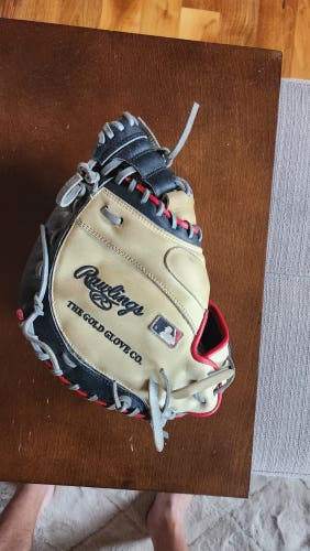 Used Rawlings Right Hand Throw Catcher's Heart of the Hide Baseball Glove 33"