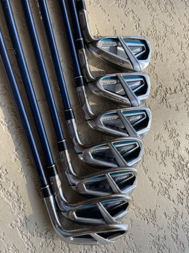 5-SW Men's Right Handed Regular Flex Graphite Shaft SIM Max Iron Set