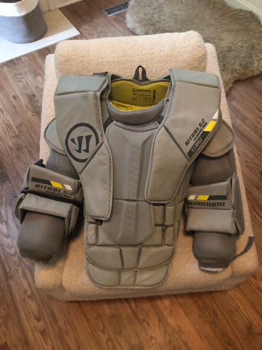 Warrior Ritual G2 Classic Pro Hockey Goalie Chest Protector Size XL