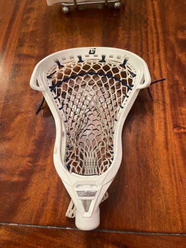Strung Gait D Lacrosse Head
