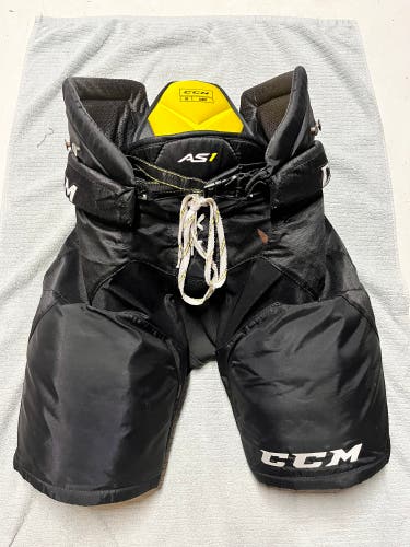 Slightly Used Senior Large CCM Super Tacks AS1 Hockey Pants