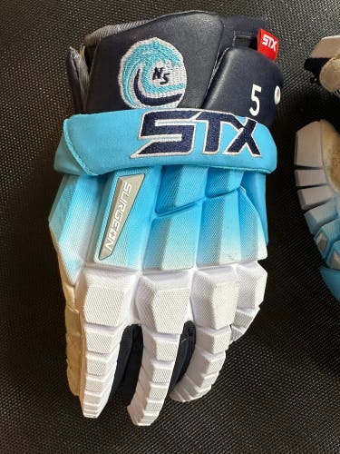 New Player's STX Large Surgeon Lacrosse Gloves