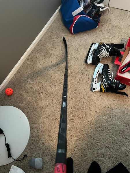 New ! Easton (3) S17 Grip Flex 65 Forsberg RH Hockey Stick