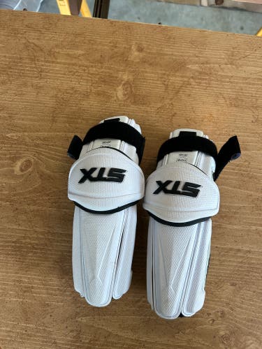 Medium STX Stallion 900 Arm Pads
