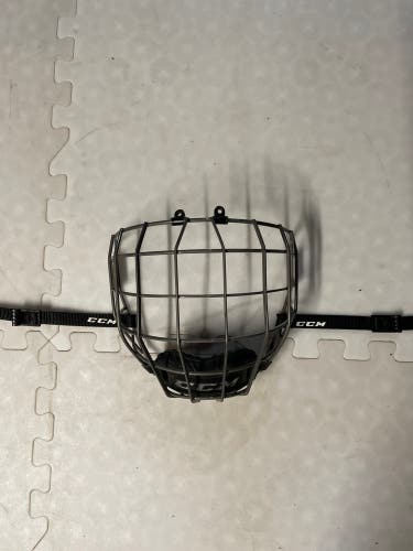 CCM FM680 Cage