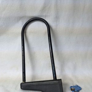 Ultralock U-Lock Bike Lock Size 10.5 In x 4.5 In Color Black Condition Used