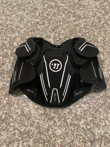 Warrior Burn youth shoulder pads medium