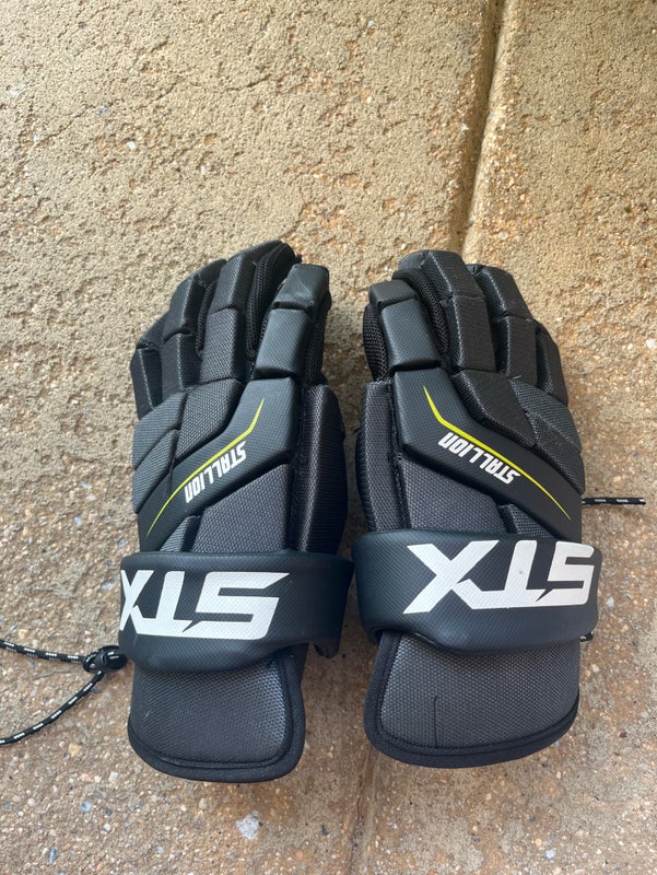 Used STX Stallion 200 Lacrosse Gloves Large