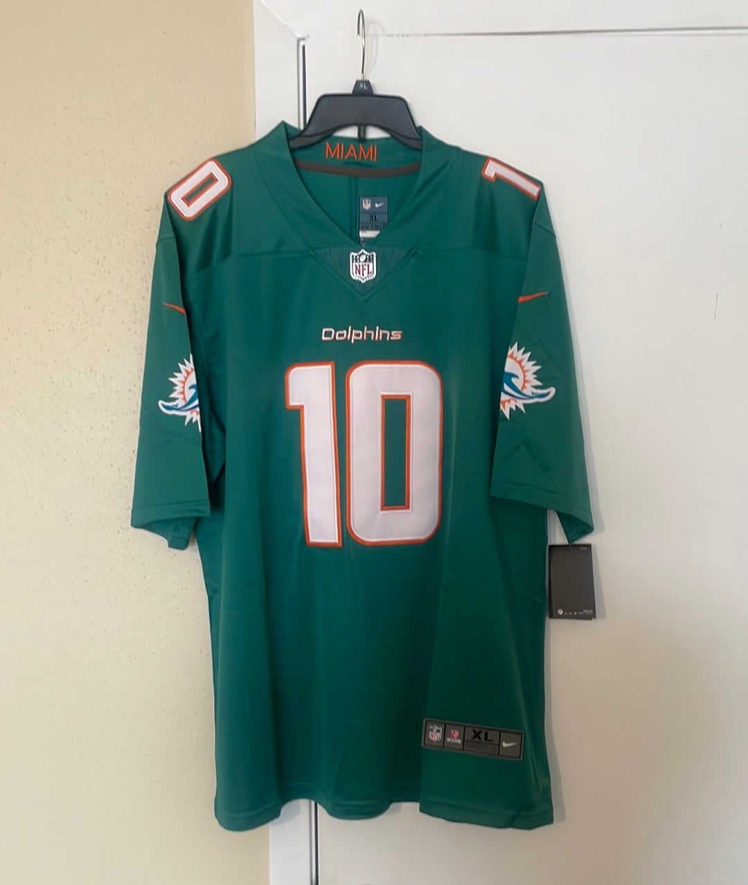 On Field Stitched. Adult Small. Tyreek Hill Nike Jersey. Dolphins for