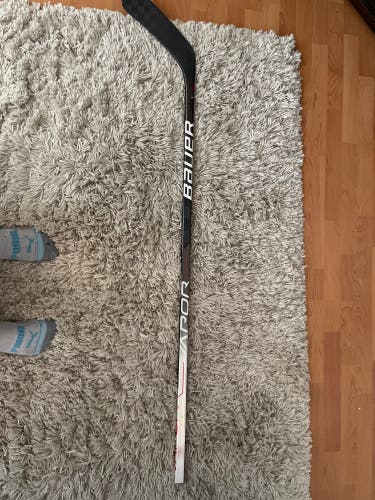 Bauer Vapor Hyperlite Left Hand P92M 65 Flex Stick