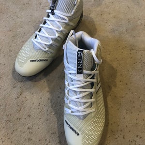 White Adult Used Men's Size 11 (Women's 12) Turf Cleats New Balance Mid Top Burn X Mid