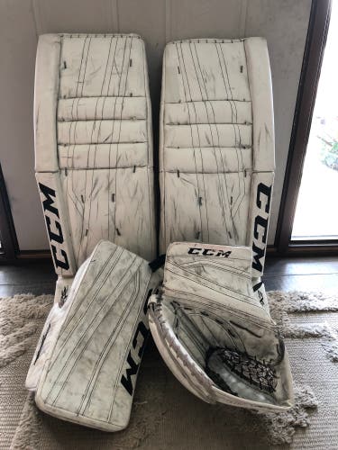 34+1” CCM extreme flex 760 Legs 860 Gloves