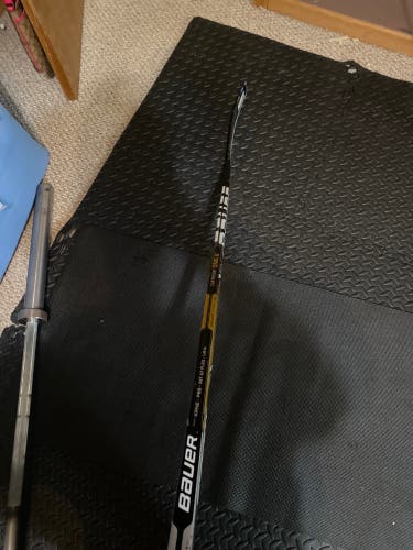 Intermediate Left Hand P88 Supreme One.6 Hockey Stick