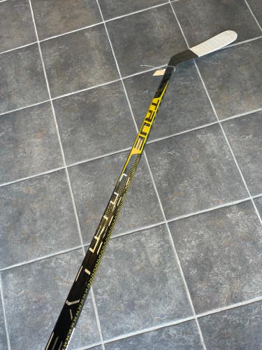 Used Intermediate True Catalyst 9X Right Hockey Stick TC2