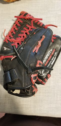 Used Mizuno Right Hand Throw Infield Prospect Baseball Glove 11.5"