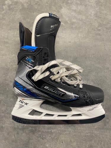 Used Bauer Regular Width  Pro Stock Size 6.5 Vapor 2X Pro Hockey Skates