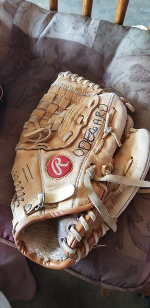 Used Rawlings Right Hand Throw Infield RBG70 Steve Carlton Baseball Glove  11