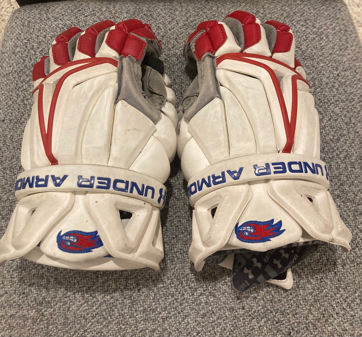 Used UMASS LOWELL Under Armour Goalie Lacrosse Gloves 13"