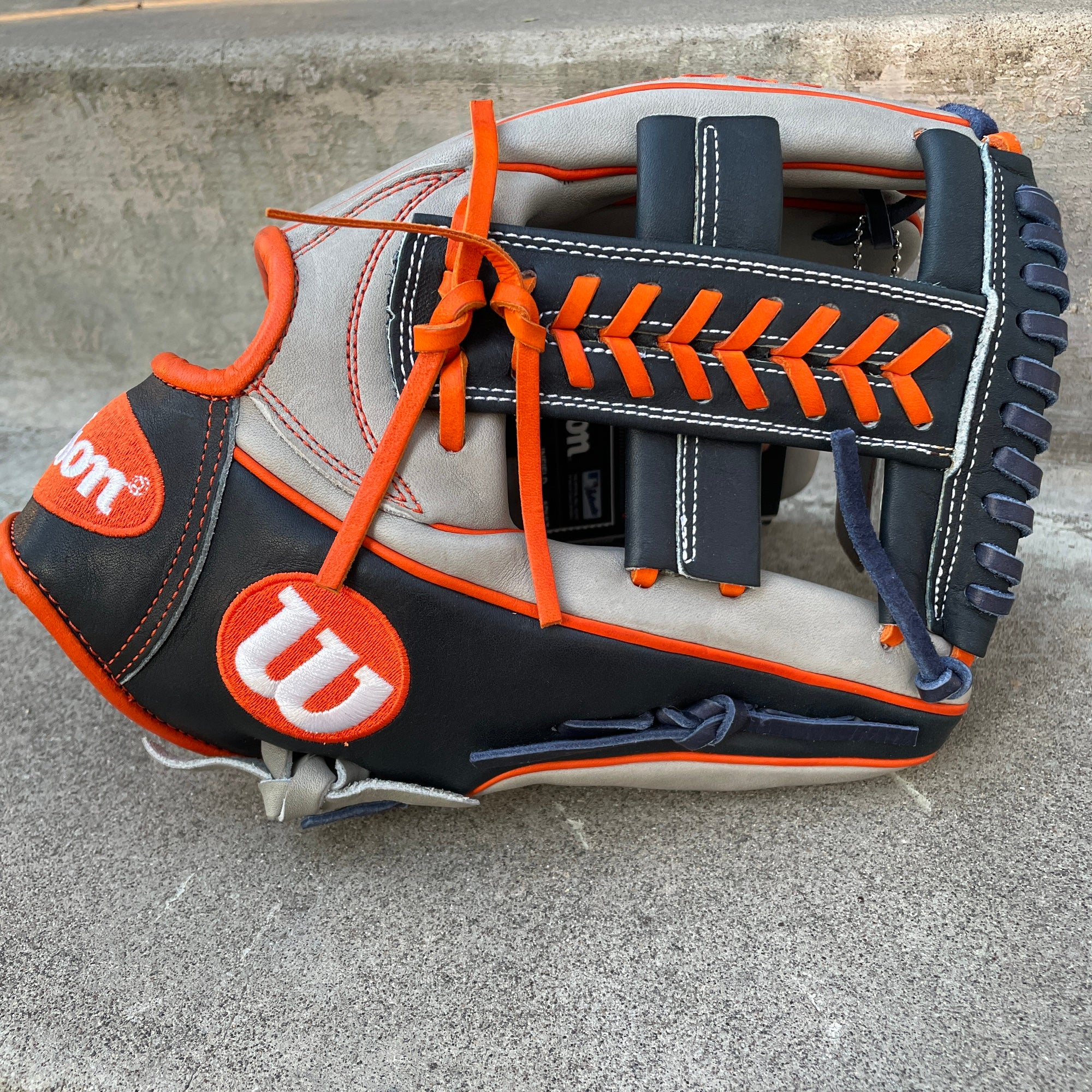 Wilson A2000 Carlos Correa 11.75 Baseball Glove: A20RB17CC1GM