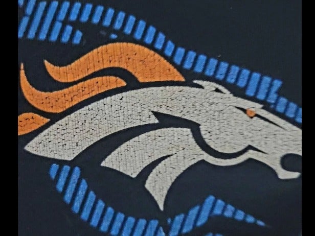 Denver Broncos Performance Shirt. 100% Polyester. Men's L.