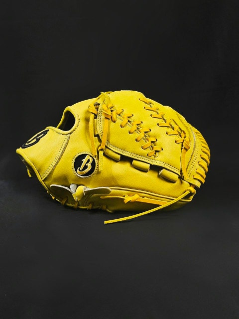 New 2023 Right Hand Throw Pitcher's Pro series Baseball Glove 11.75"