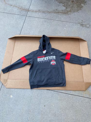 Multi Used Men's XL Under Armour Sweatshirt