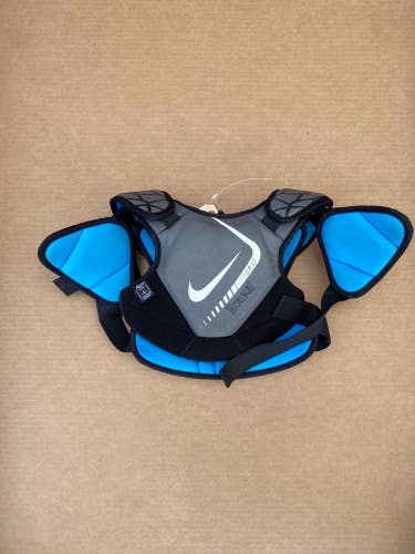 Used Medium Nike Vapor LT Shoulder Pads