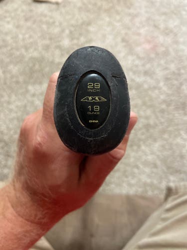 Used USSSA Certified AXE (-10) 19 oz 29" Avenge Bat