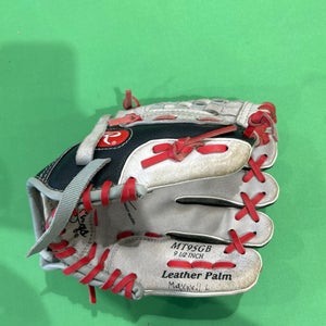 Used Rawlings Right Hand Throw Baseball Glove 9.5"
