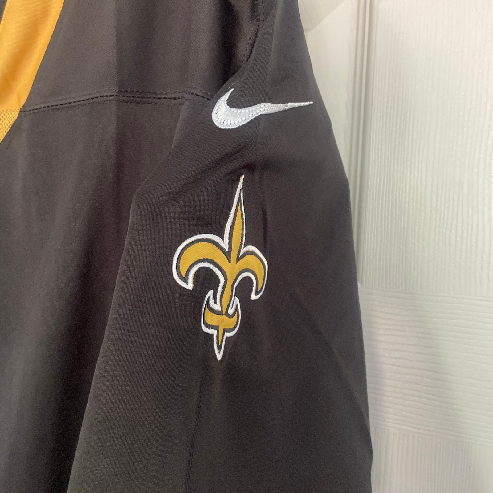 Nike Logo New Orleans Saints Shirt - High-Quality Printed Brand