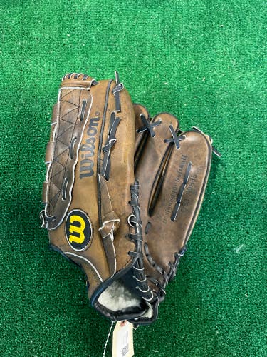Used Wilson Right Hand Throw Baseball Glove Unknown