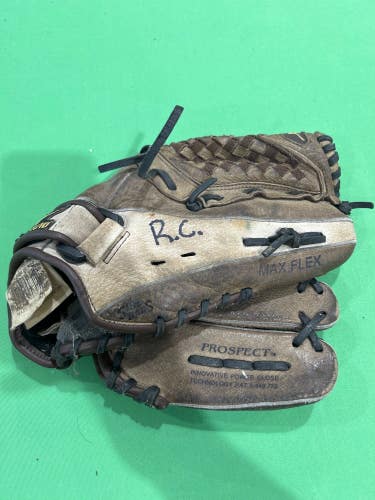 Used Mizuno Prospect Right Hand Throw Baseball Glove 11"