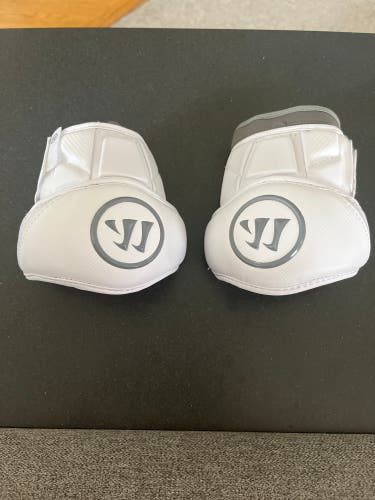 New Medium Warrior Burn Pro Arm Pads