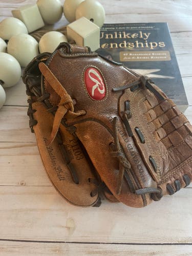 Rawlings P1103 Player Preferred 11" RHT Leather Baseball Softball Glove BBBA29
