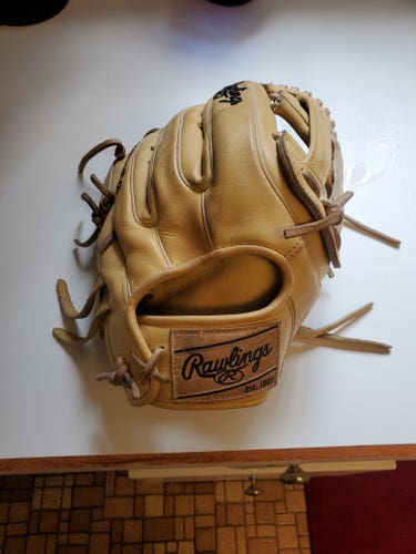 Used Rawlings Right Hand Throw Outfield Heart of the Hide Baseball Glove